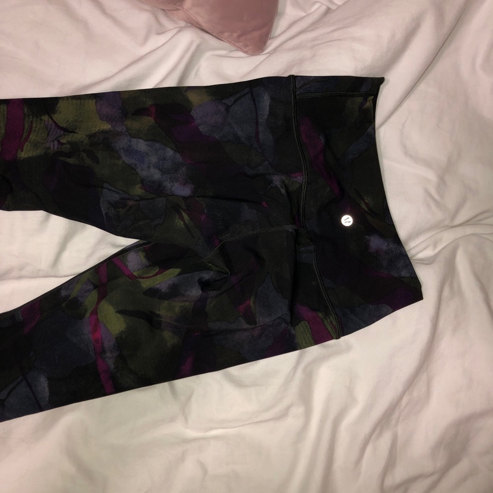 lulelemon pants - Picture 2 of 2